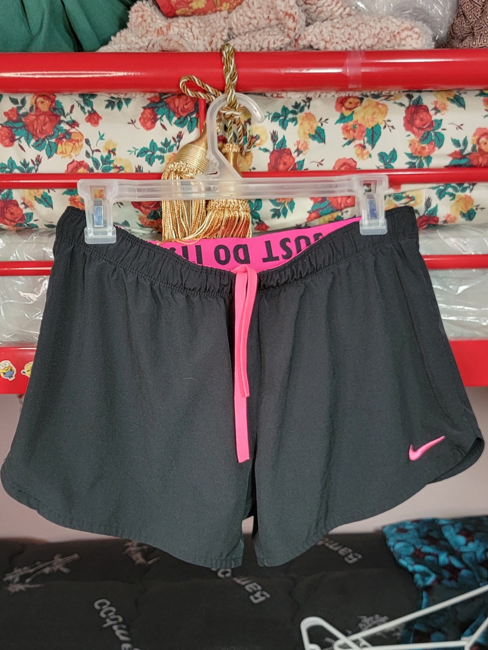 Nike Black Athletic Shorts with Pink Waistband Size Small
